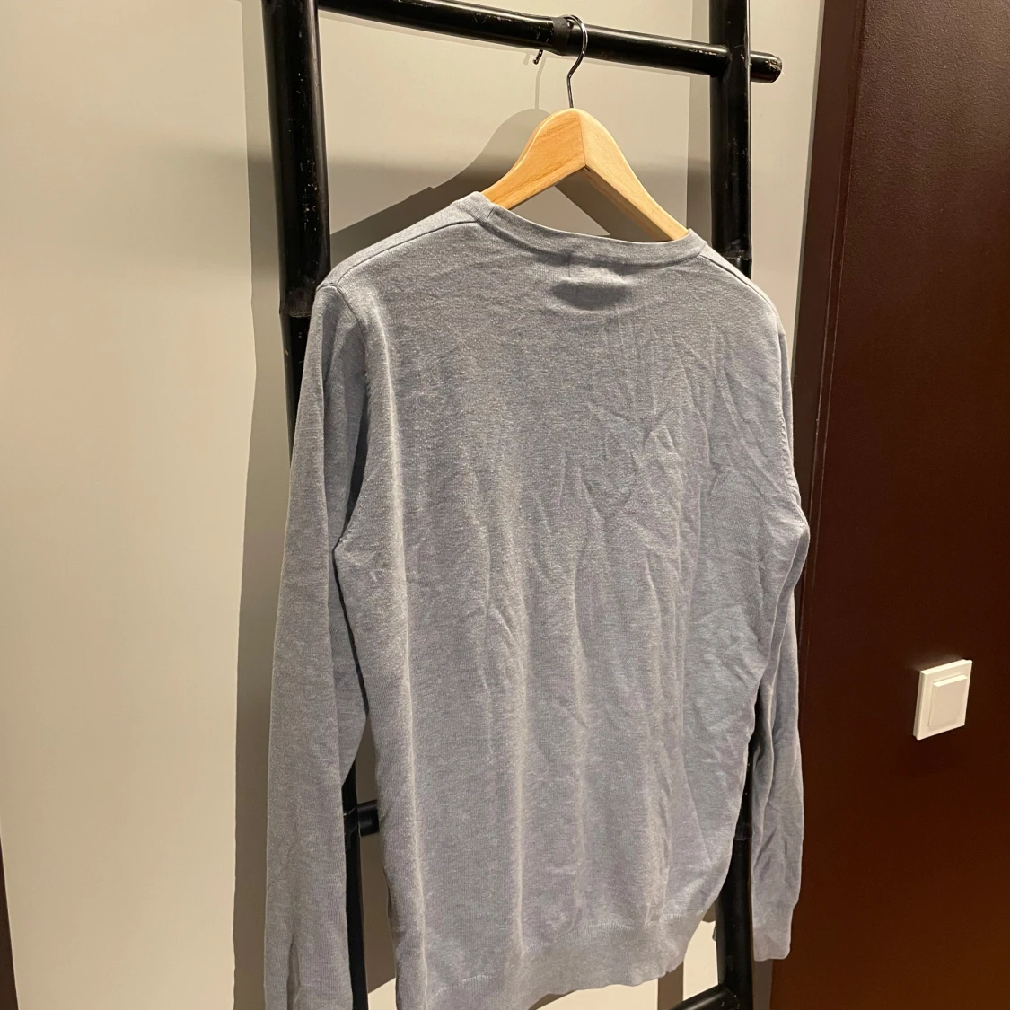 Ljusblå bomullströja från Dressmann - 1