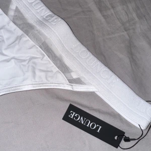 Blandat - solglasögon, halterneck, lounge 