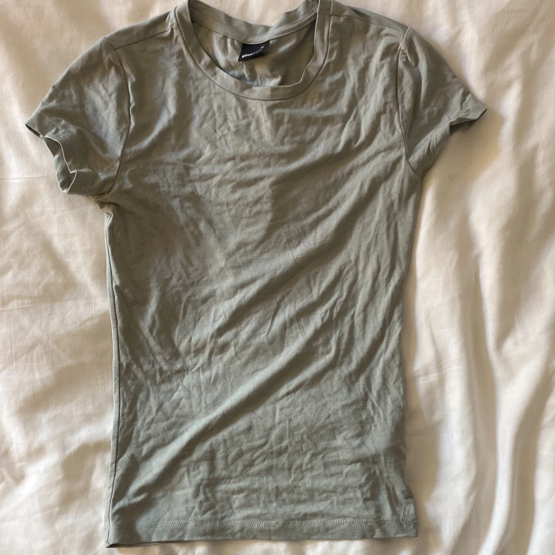Ljusgrön basic t-shirt