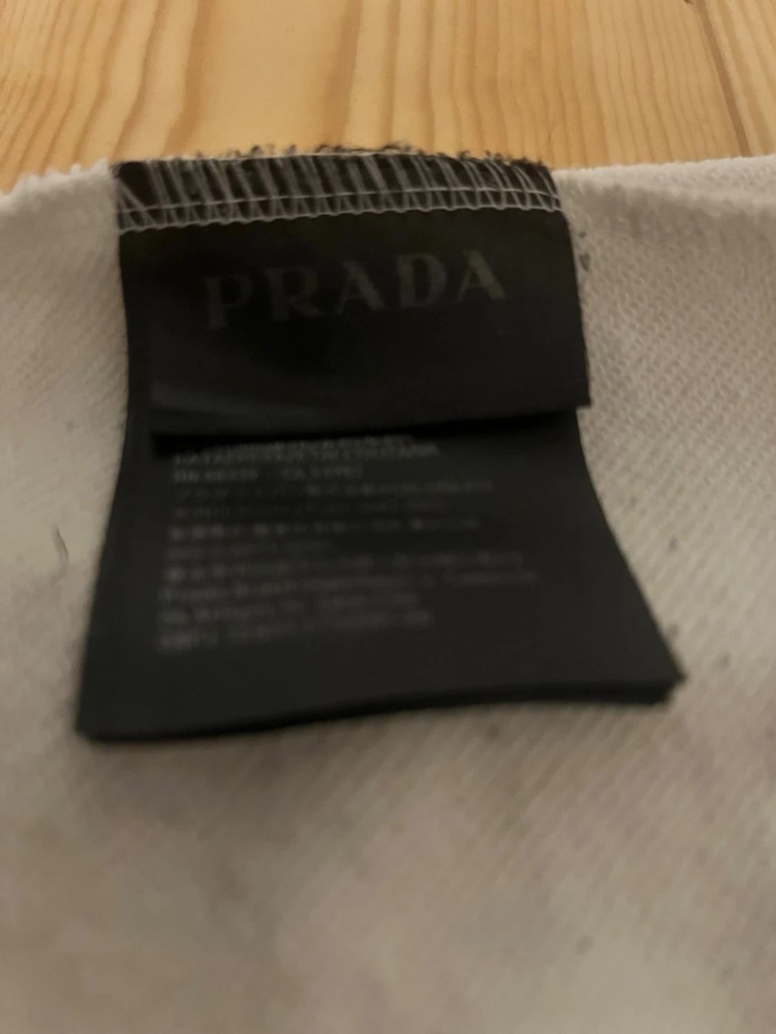 Vit sweatshirt från Prada - 1