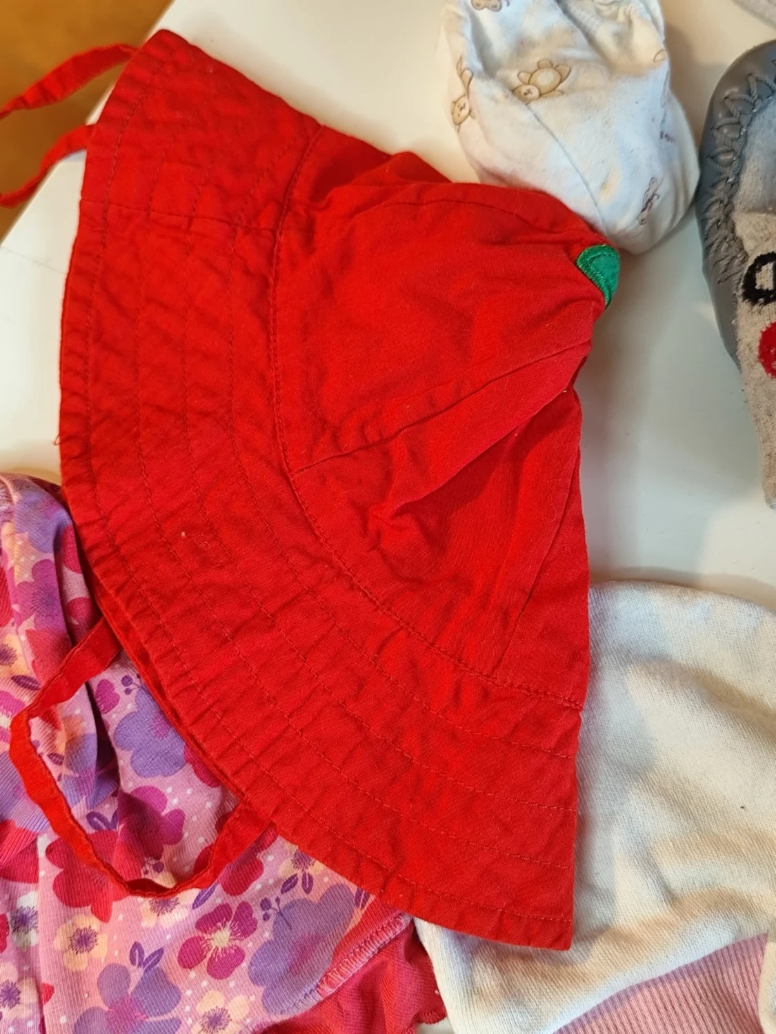 Mix av babyaccessoarer och haklappar - 4