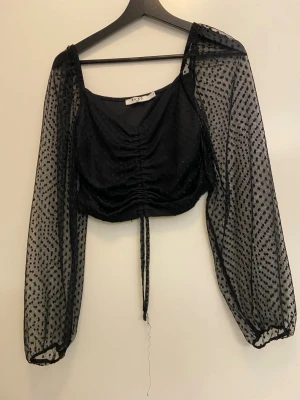 Fest topp NA-KD - Fint skick