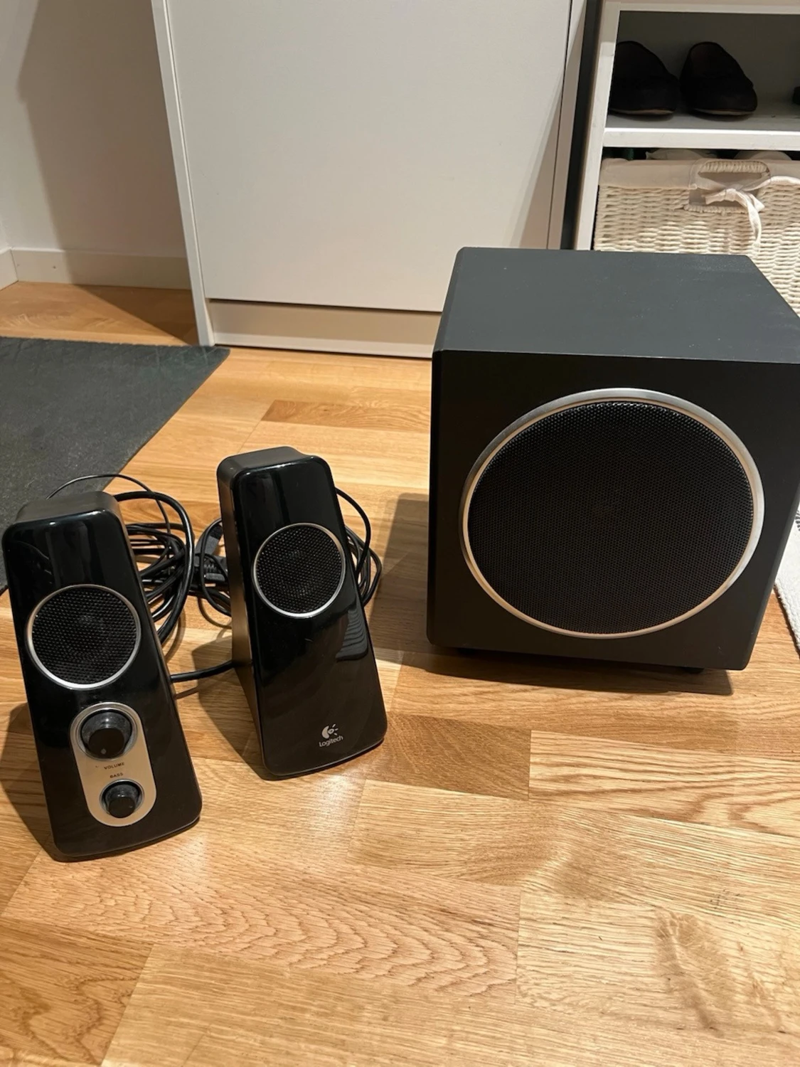 Logitech högtalare i fint skick