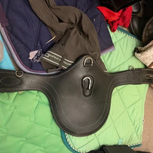 Fin sadelgjord  - Jötte bra i skick!