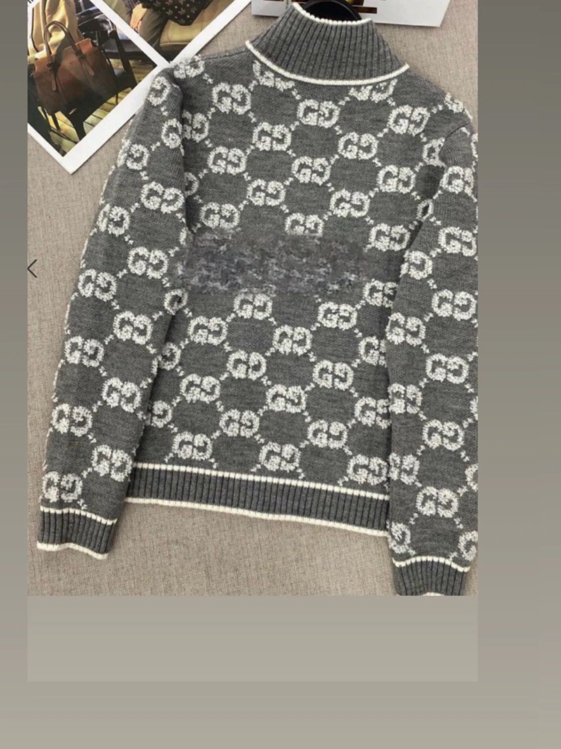 Grå ziptröja med GG-mönster från Gucci - 1