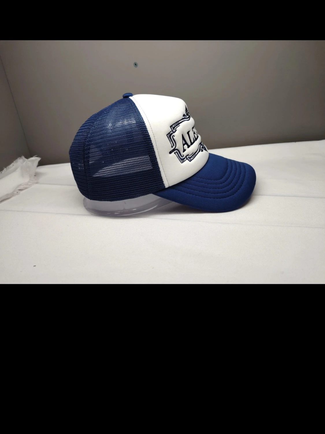 Blå och vit truckerkeps - 1