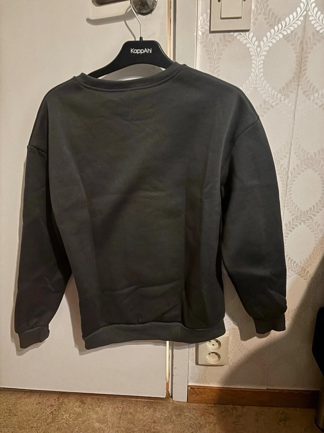 Mörkgrå sweatshirt  - 1