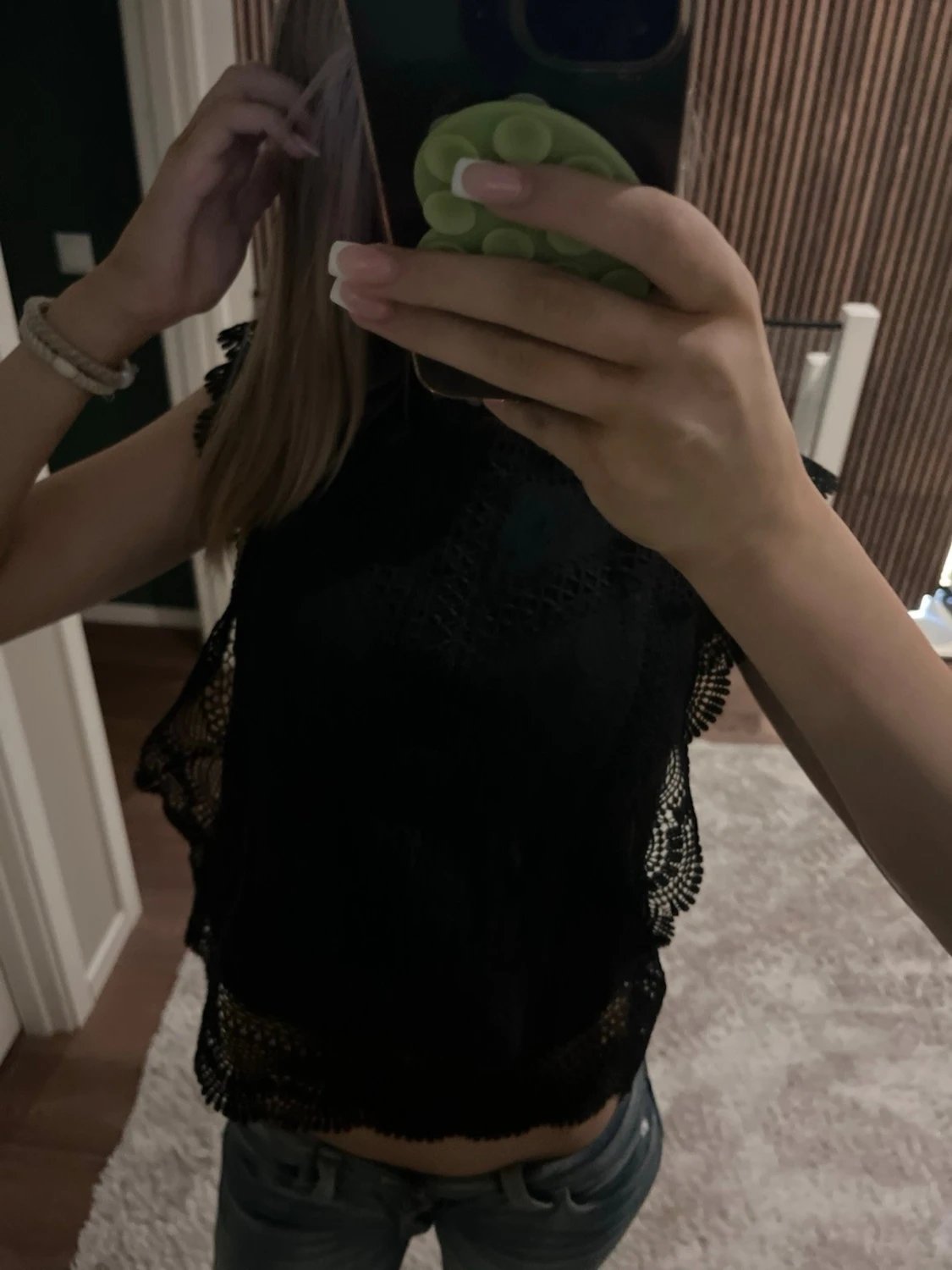 Svart spetsig ärmlös topp - 1