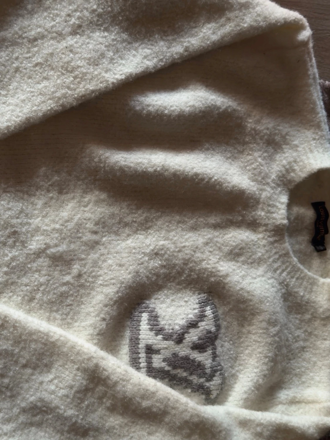 Vit stickad Louis Vuitton tröja  - 2