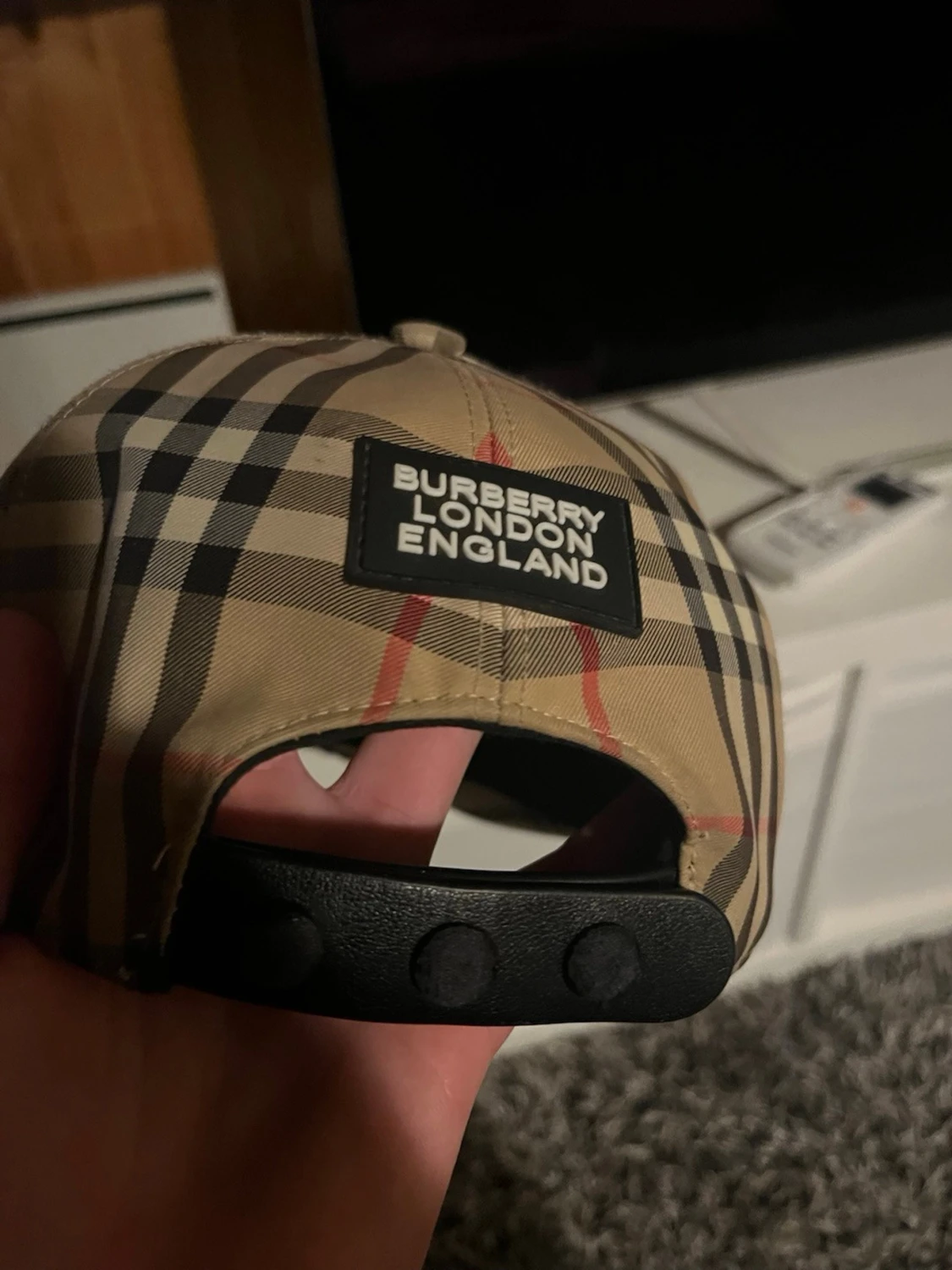 Burberry beige rutmönstrad keps - 1