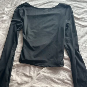 Tröja med öppen rygg - Tröja med öppen rygg! Aldrig använd💗