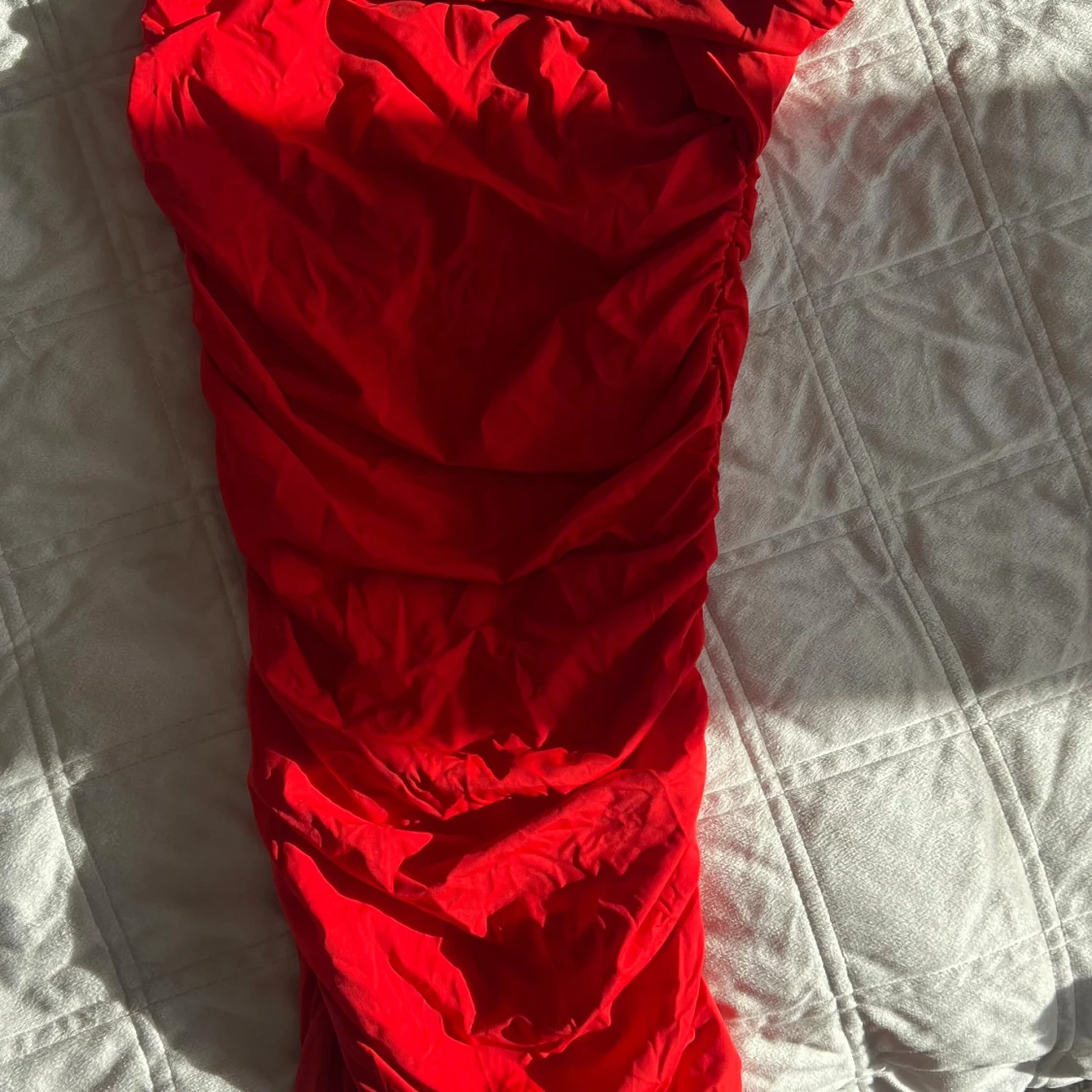 Röd kortklänning från Zara