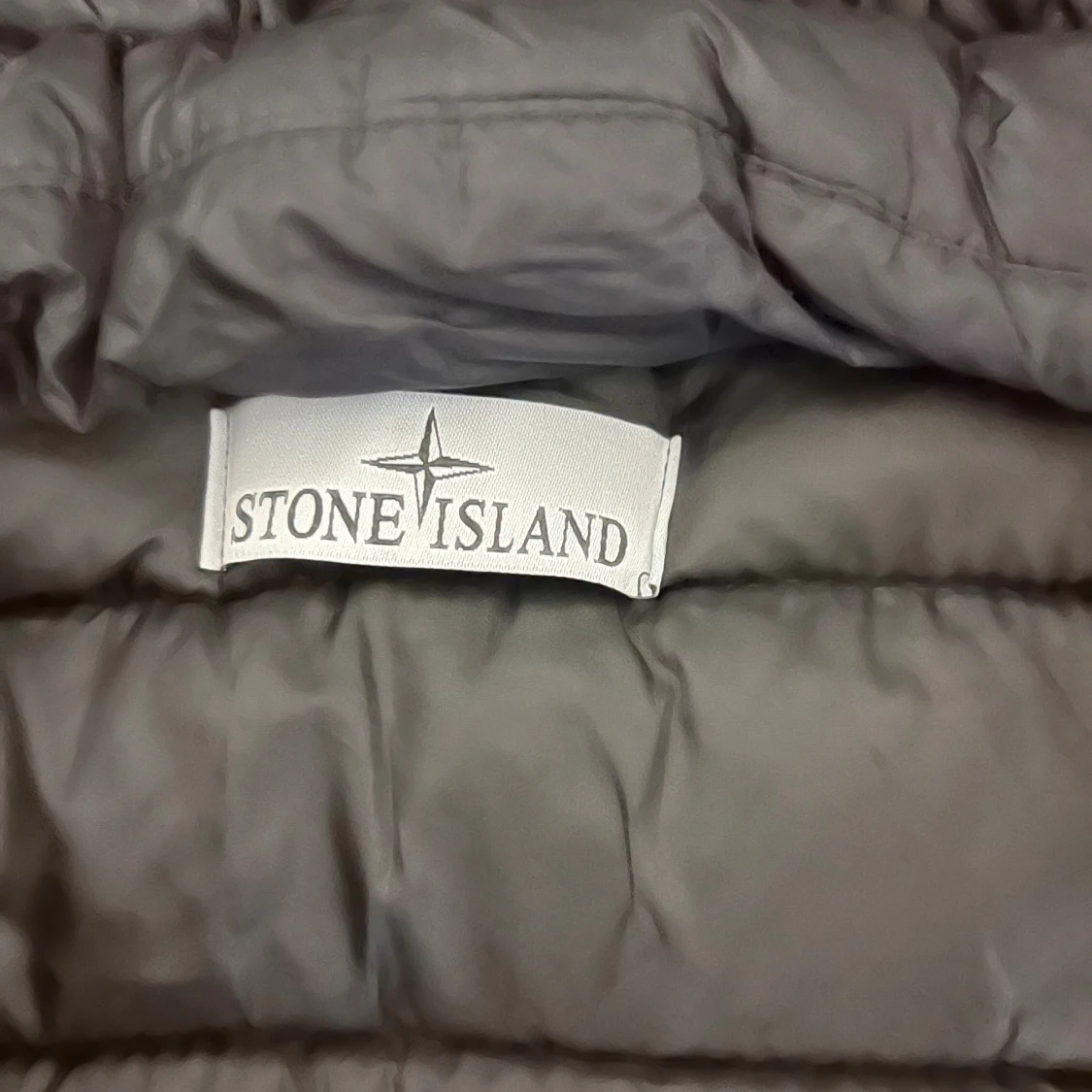 Svart dunjacka från Stone Island - 2