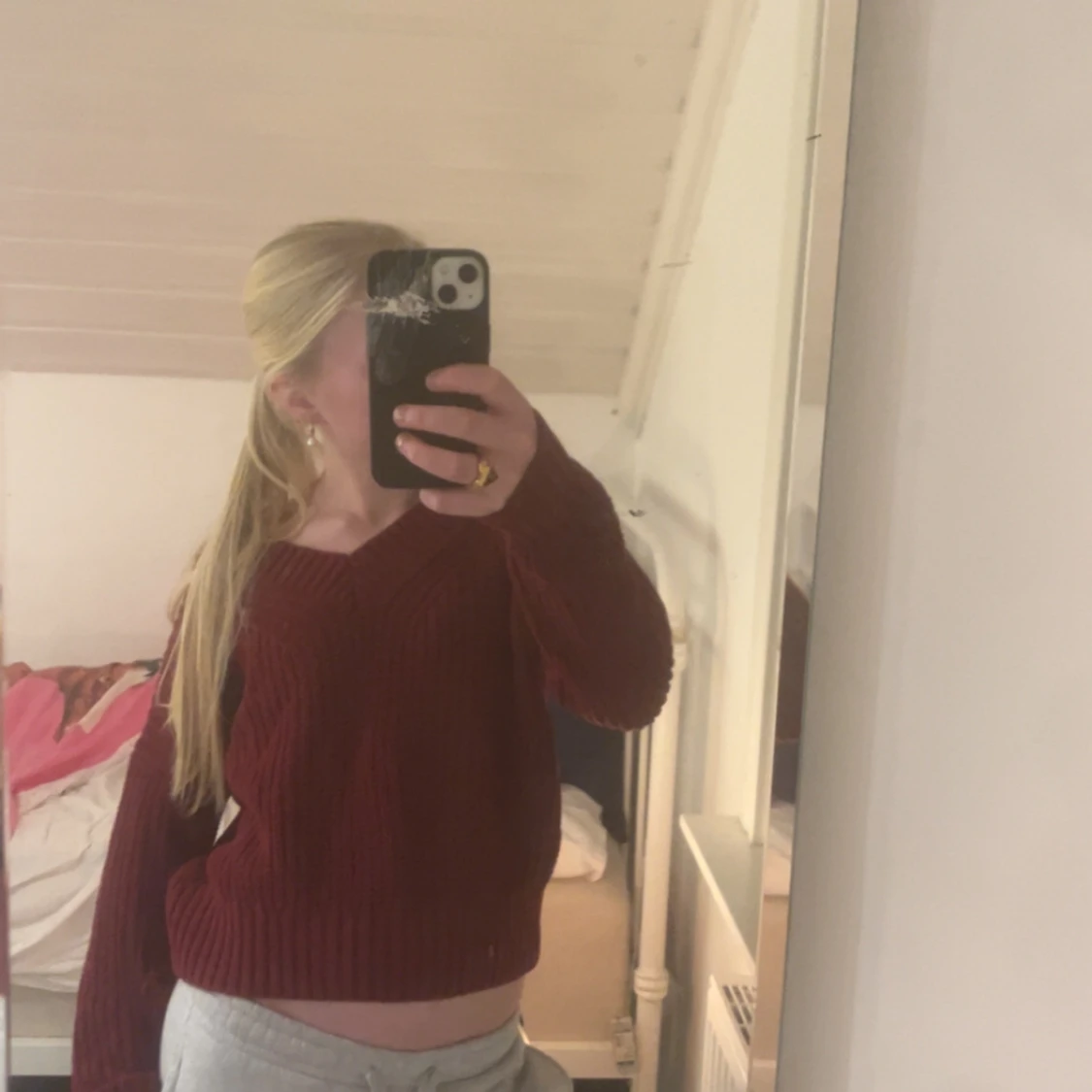 Vinröd stickad croppad tröja - 2