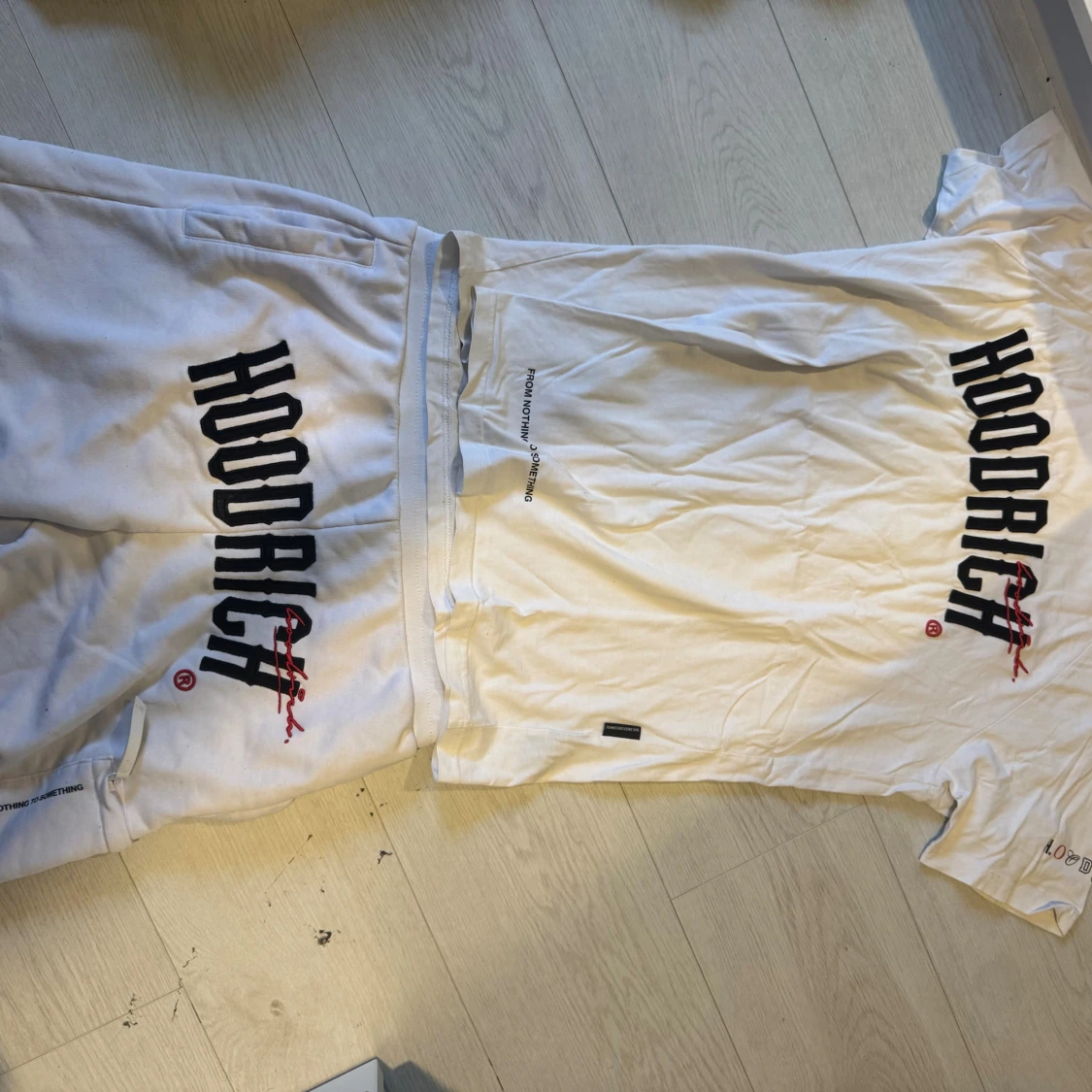 Vit HOODRICH Set med tryck