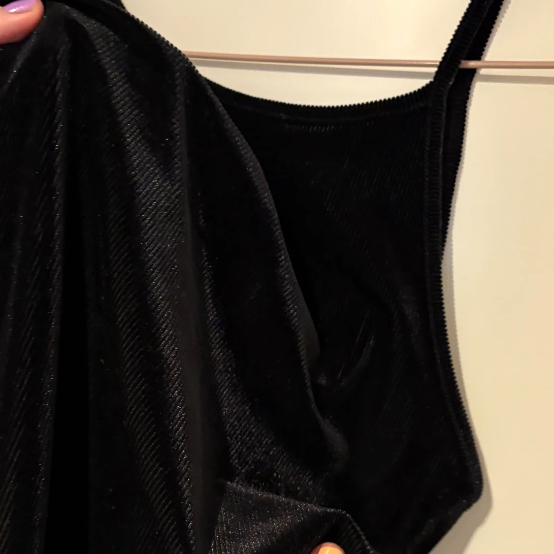 Svart ribbad topp - 1