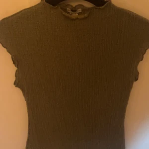 ljusgrön topp - fin ljusgrön topp, aldrig använt storlek xs🩷