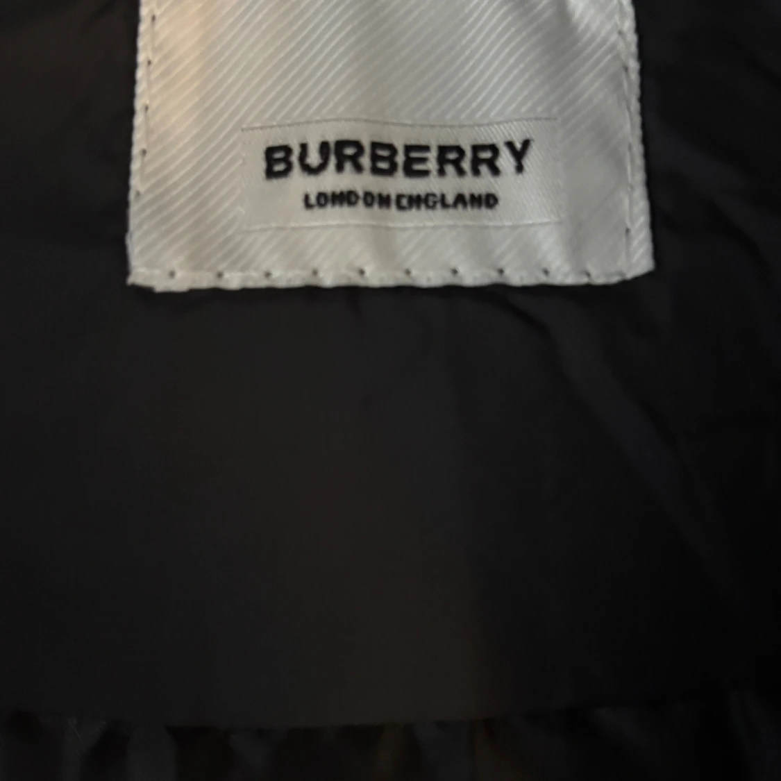 Svart dunväst från Burberry - 3