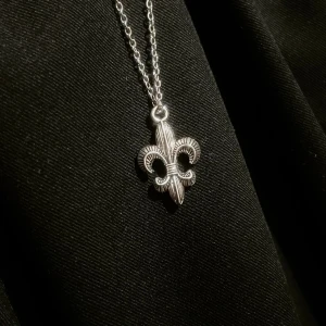 Silver Fleur Necklace - 50 cm. Rostfri 