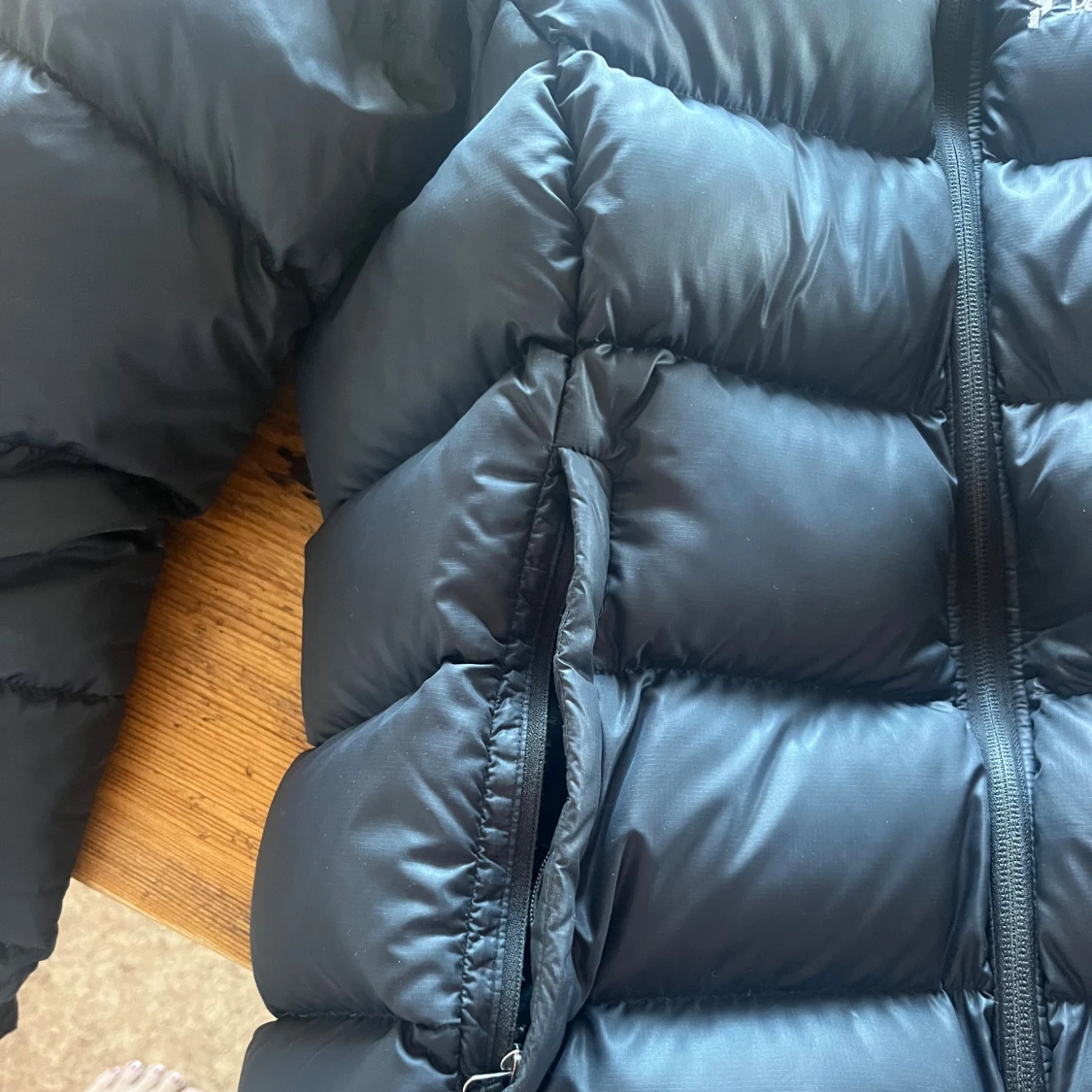 Svart dunjacka Peak Performance XS - 2