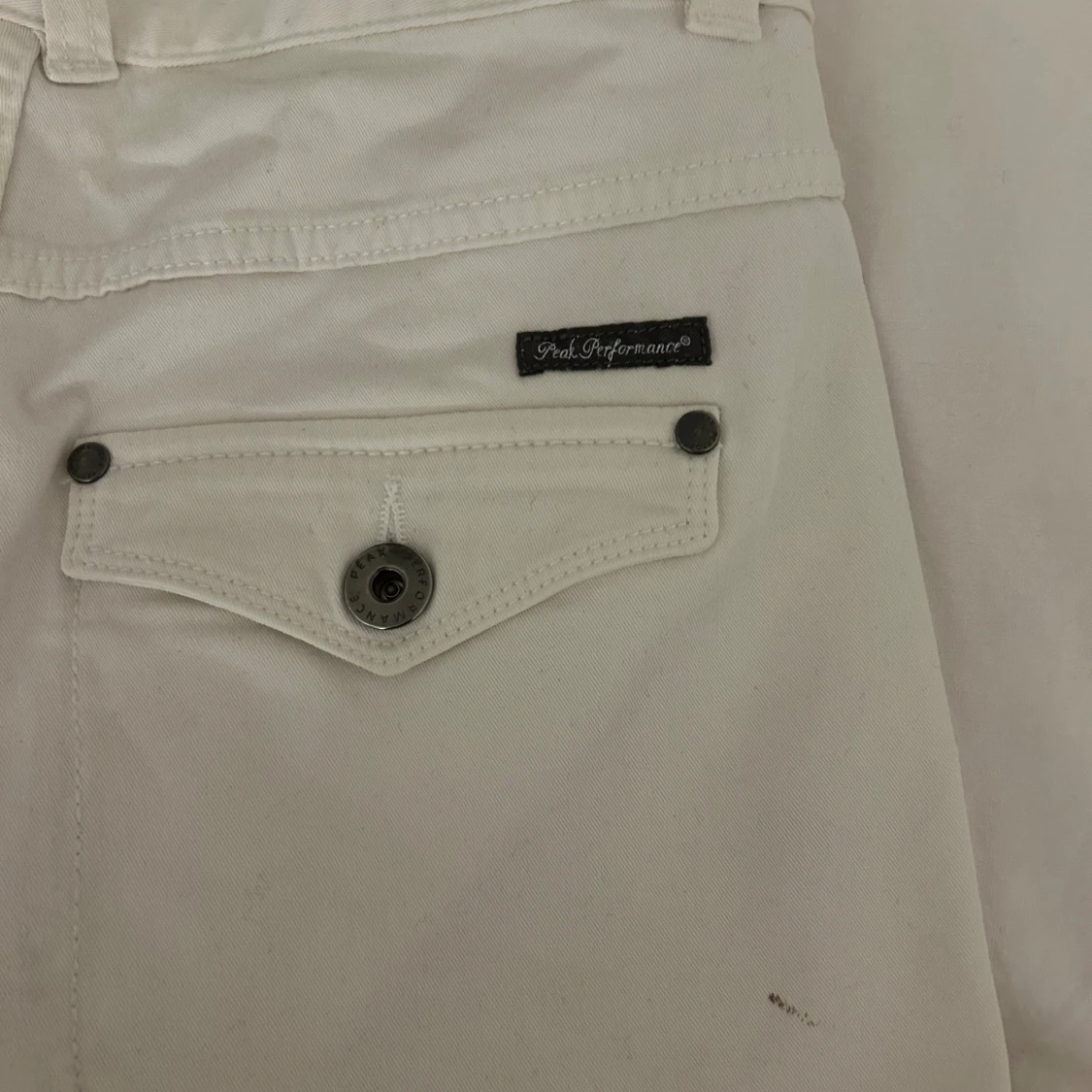 Vita byxor från Peak Performance - 3