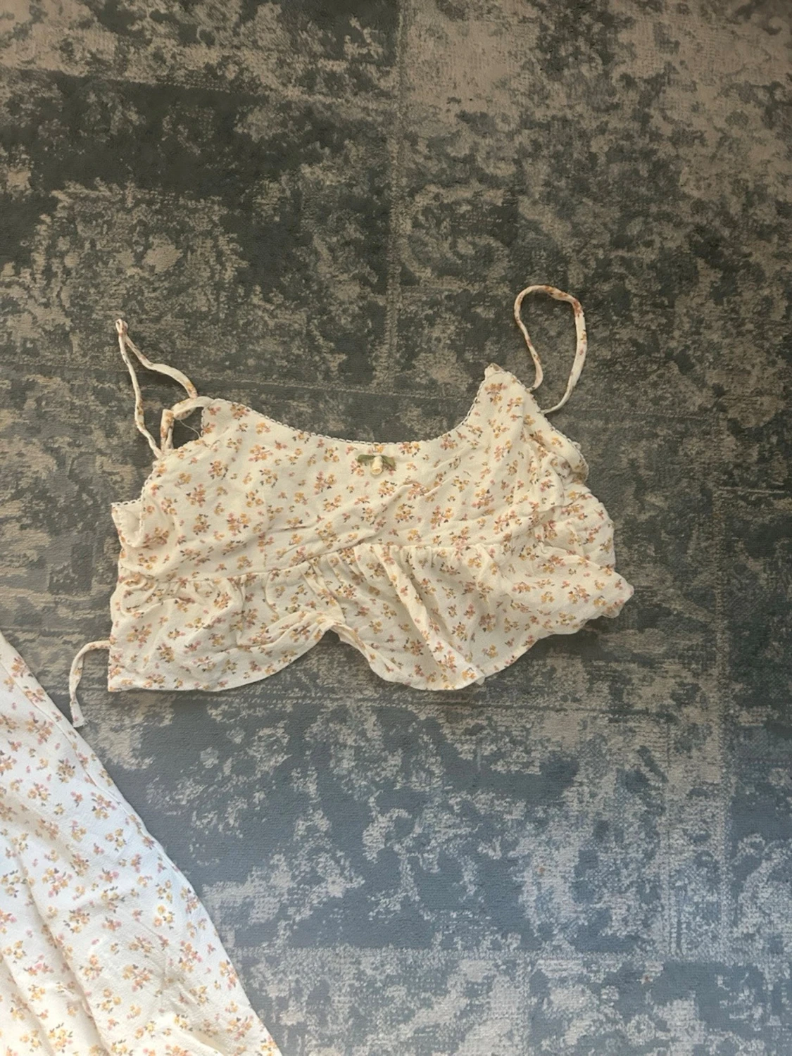 Blommigt set med kjol och topp - 2