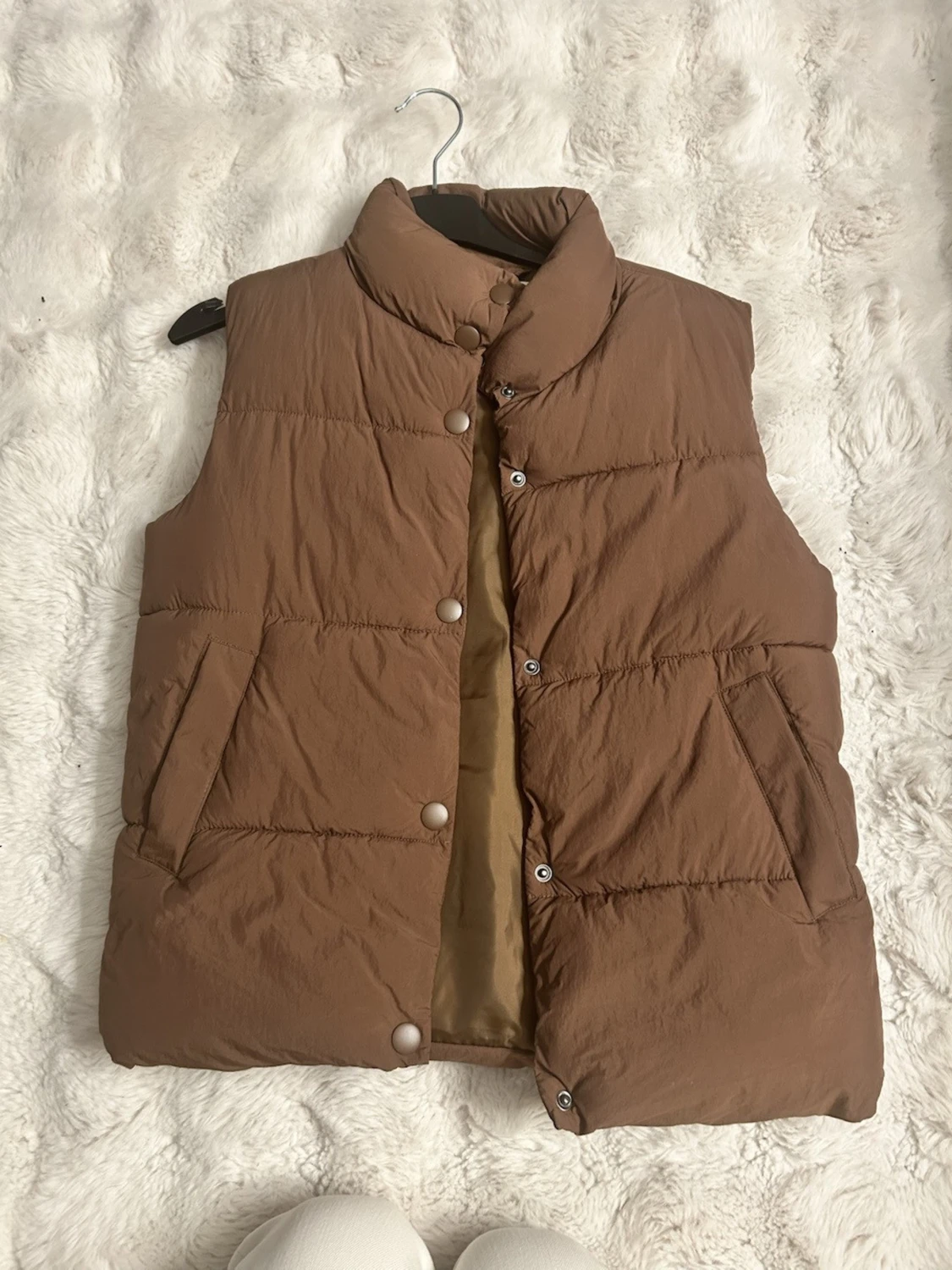 Brun dunväst från H&M