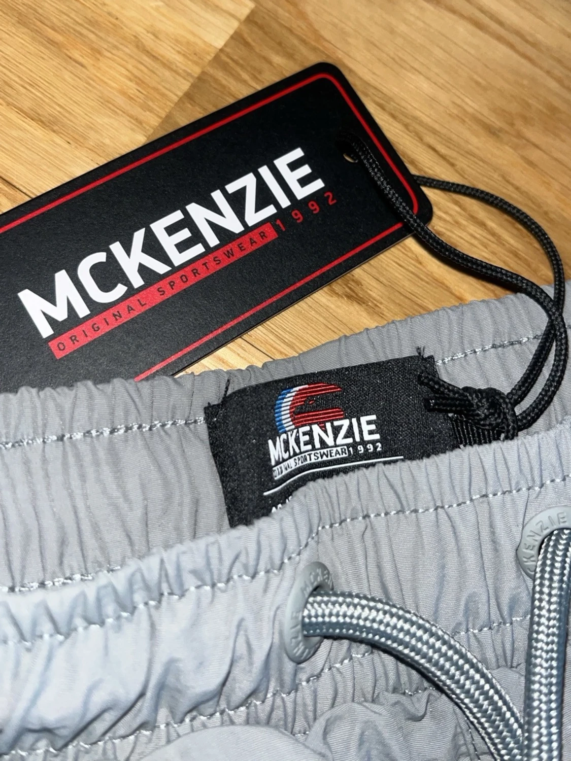 Grå cargobyxor från McKenzie - 1