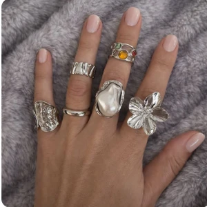 Ringar  - Ringarna är nya säljs alla för 100kr