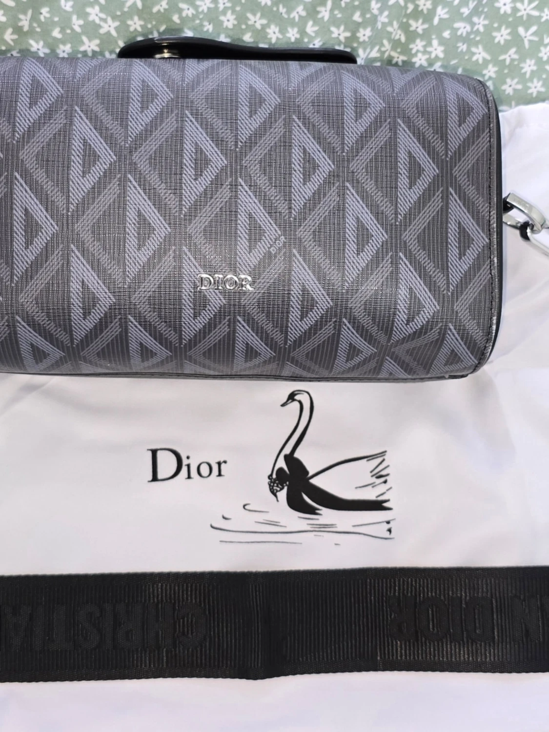 Grå axelväska från CD - 1