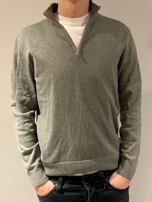 Bläck tröja  - Säljer nu min snygga gröna tröja från bläck som endast använts några gånger. Storlek s. Hör av er vid fler frågor