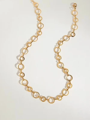 Kedjehalsband med 18K Pvd Guld, Vattentåligt, Choker - AMELINE - Smycket är hypoallergent och vattentåligt – perfekt för daglig användning, även i dusch, träning eller på resa och är lämpliga även för känslig hud.  Material: Rostfritt stål Plätering: 18k guldplätering (PVD) Längd: 40+5 cm Vikt: 10 g