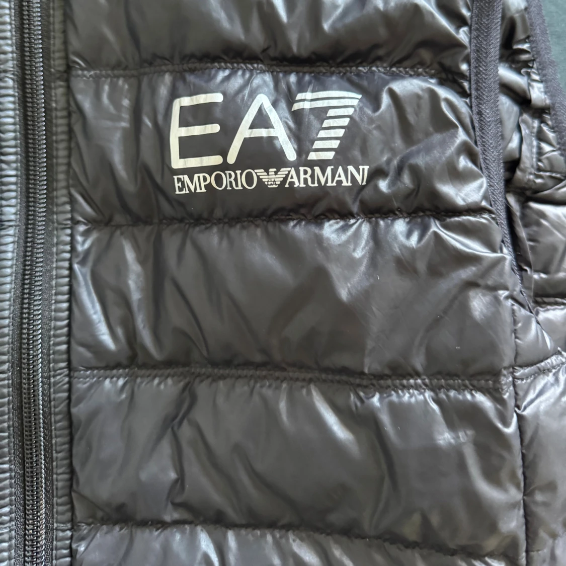 Svart dunväst från Emporio Armani EA7 - 1