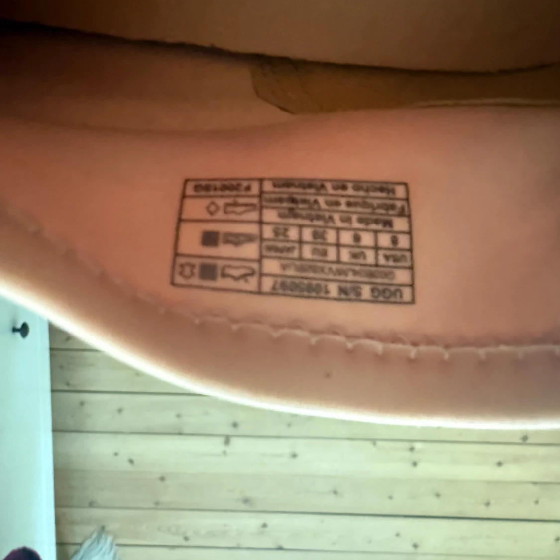 Rosa sneakers från UGG med bred resår - 4