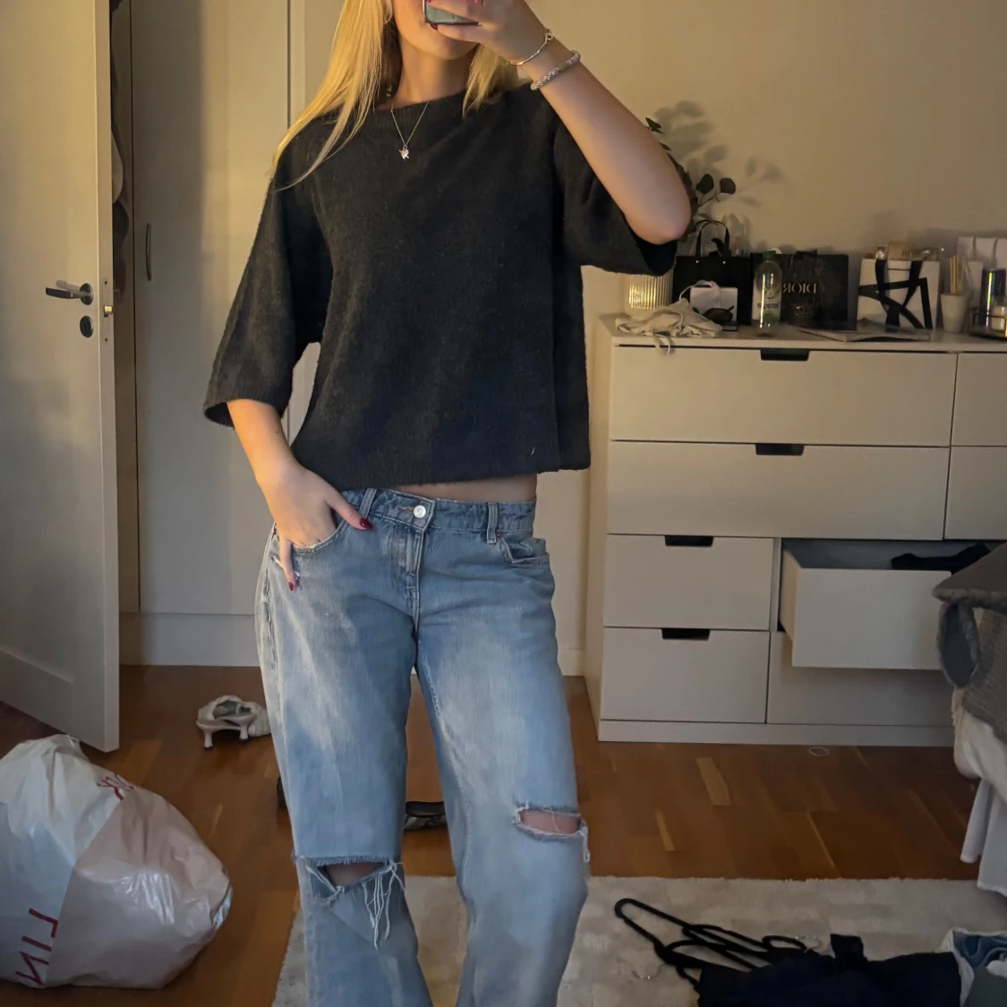 Grå stickad trekvart