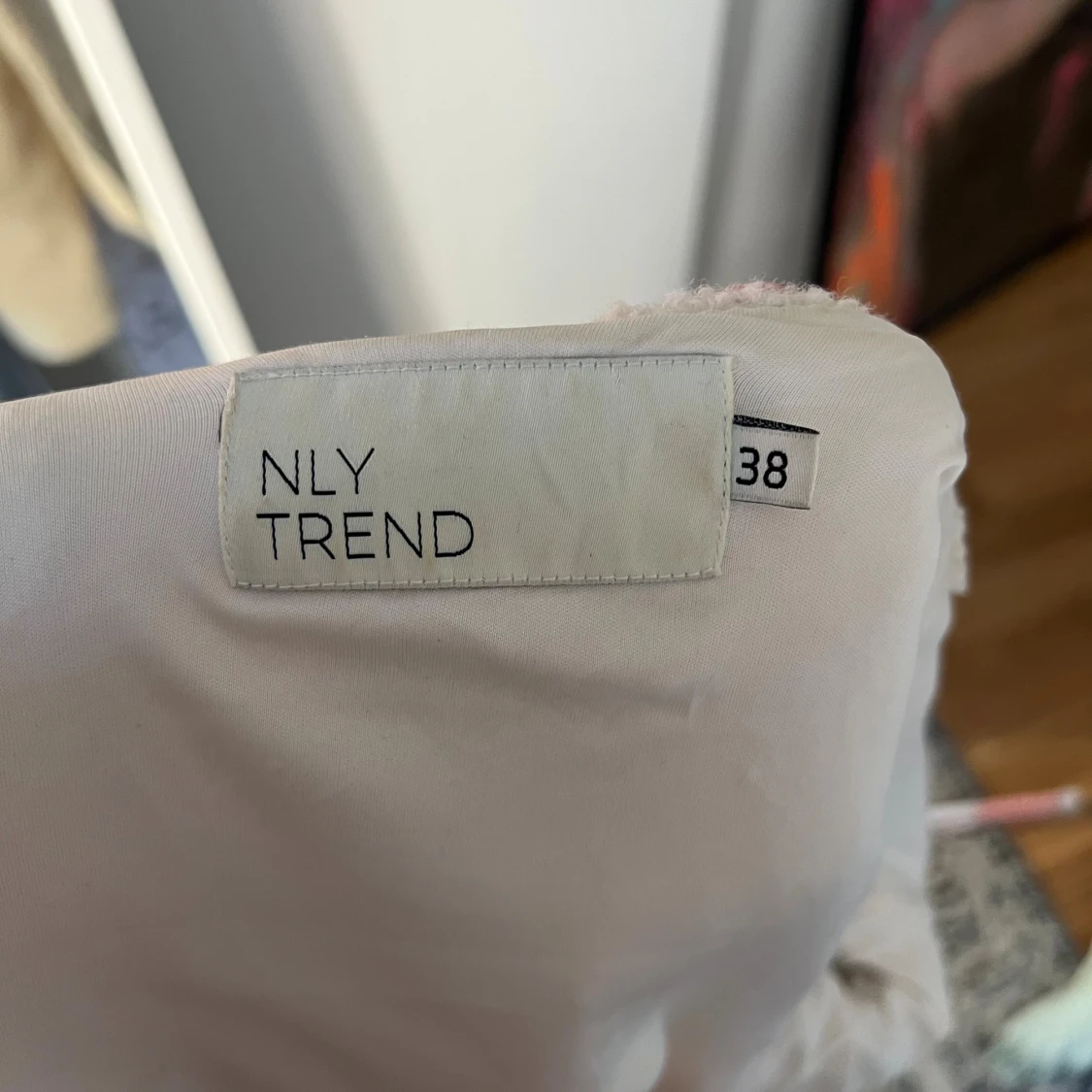 Beige teddyjacka från NLY Trend - 3