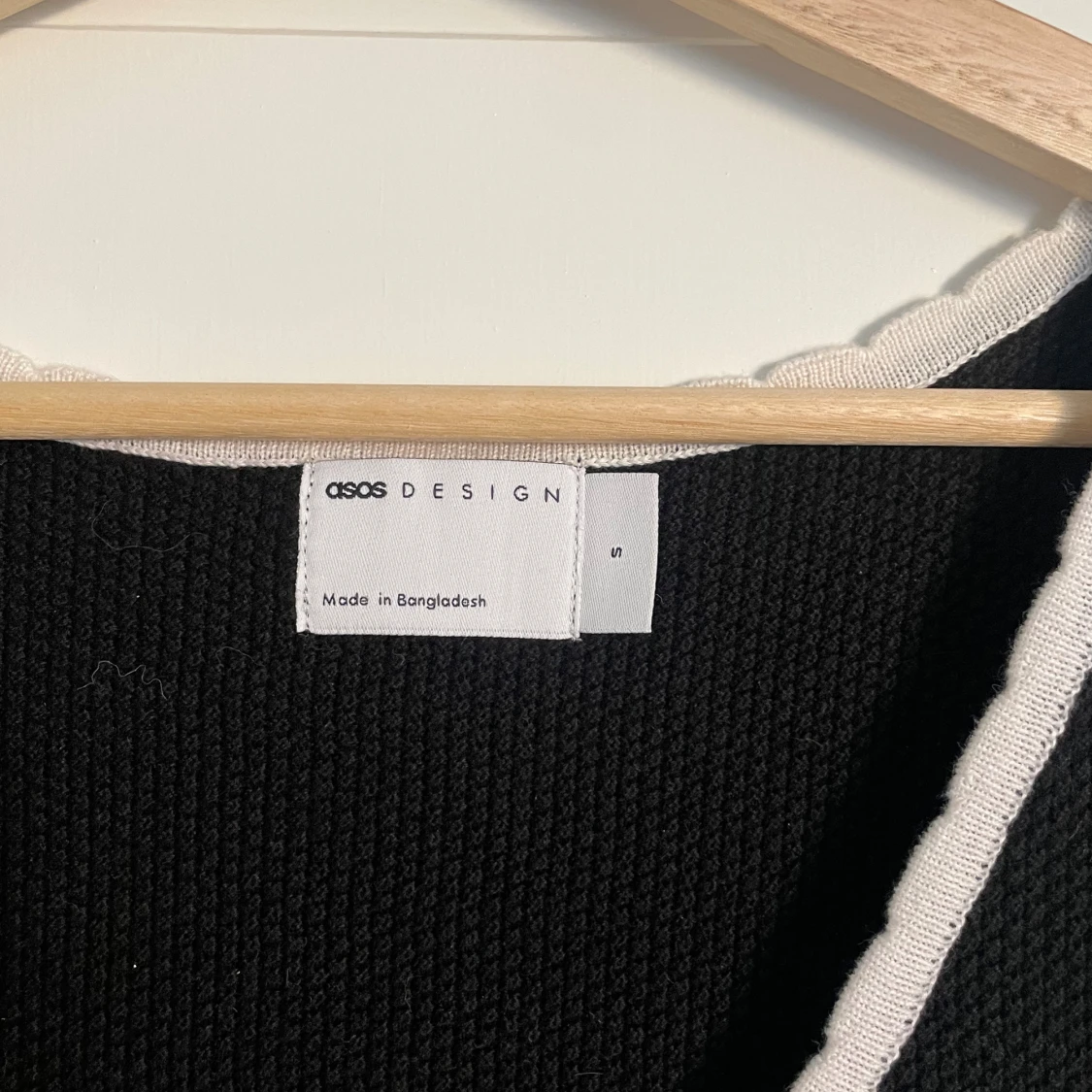 Svart stickad linnetopp från ASOS DESIGN - 1