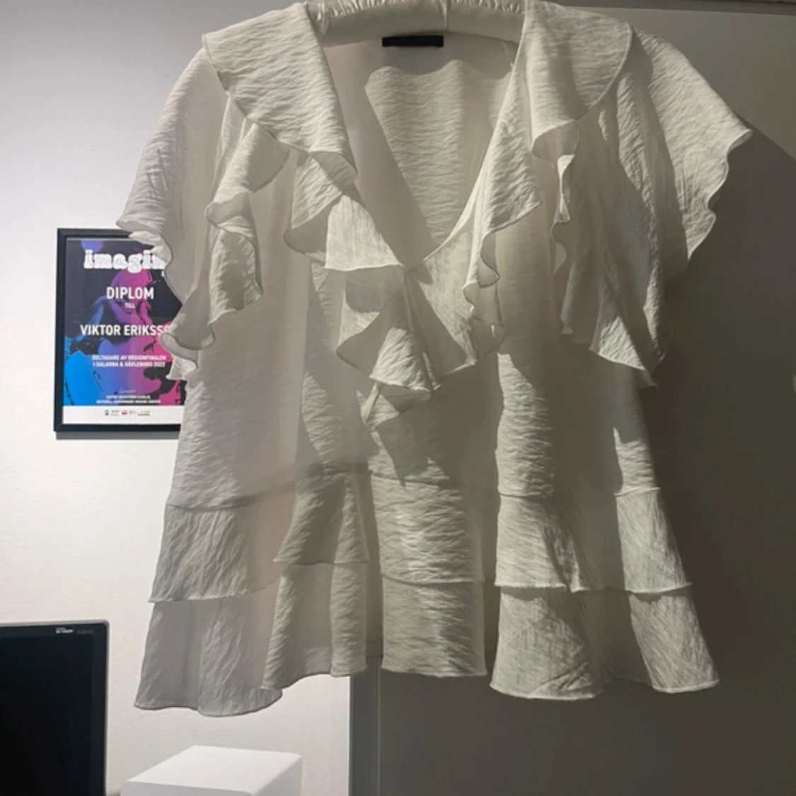 Vit volangblus från Zara