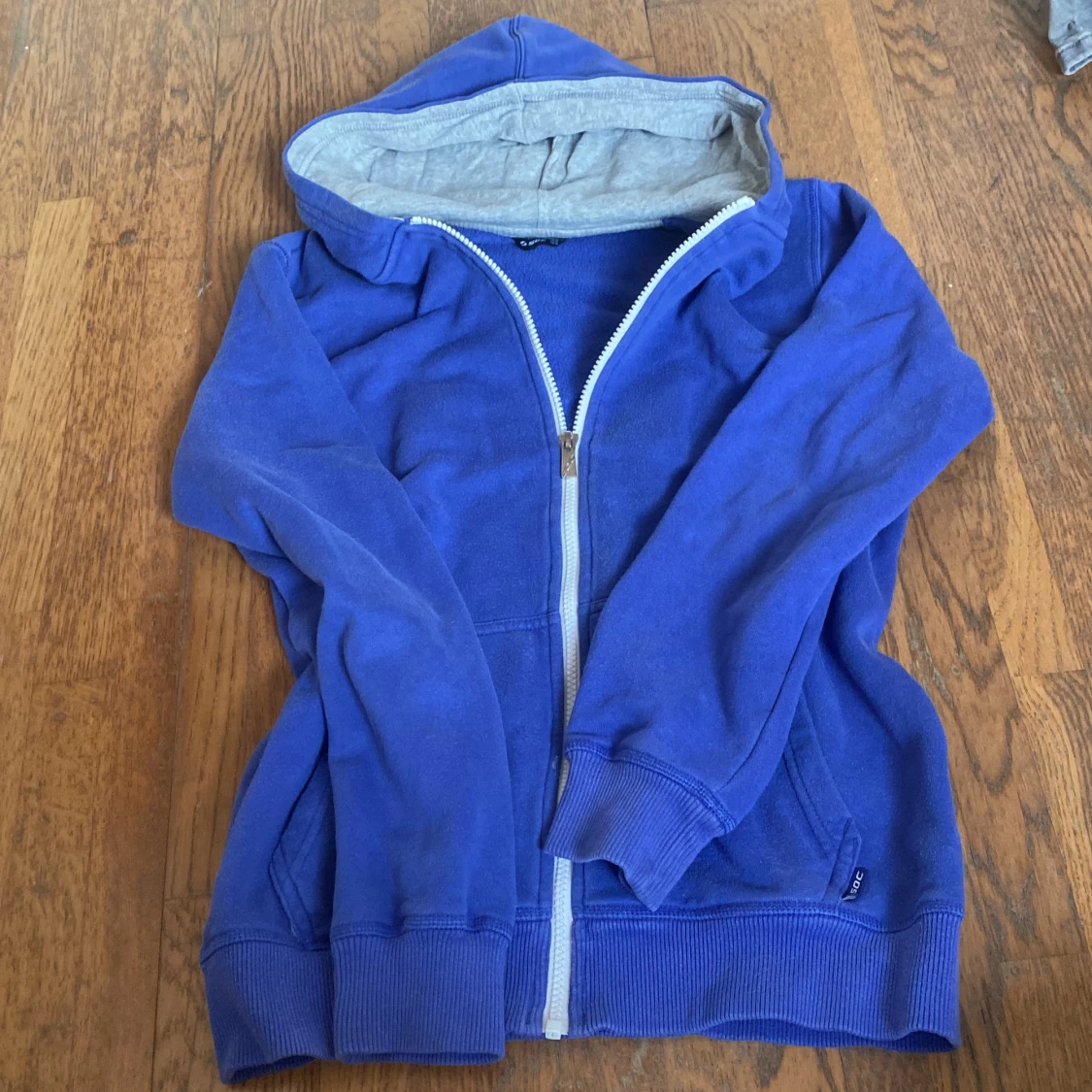 Blå/lila tjocktröja