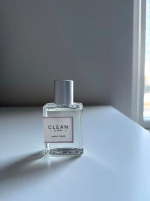 Clean Simply Clean  - 30 ml. Se bilder. 