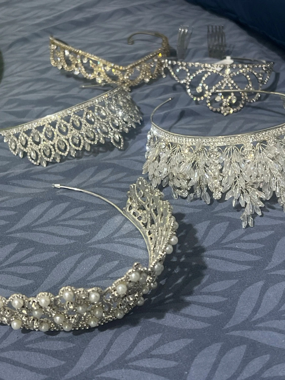 Glittrig silverfärgad tiara - 3