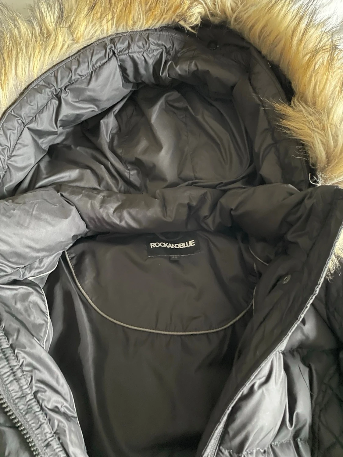 Svart Rockandblue dunjacka med fuskpäls - 5