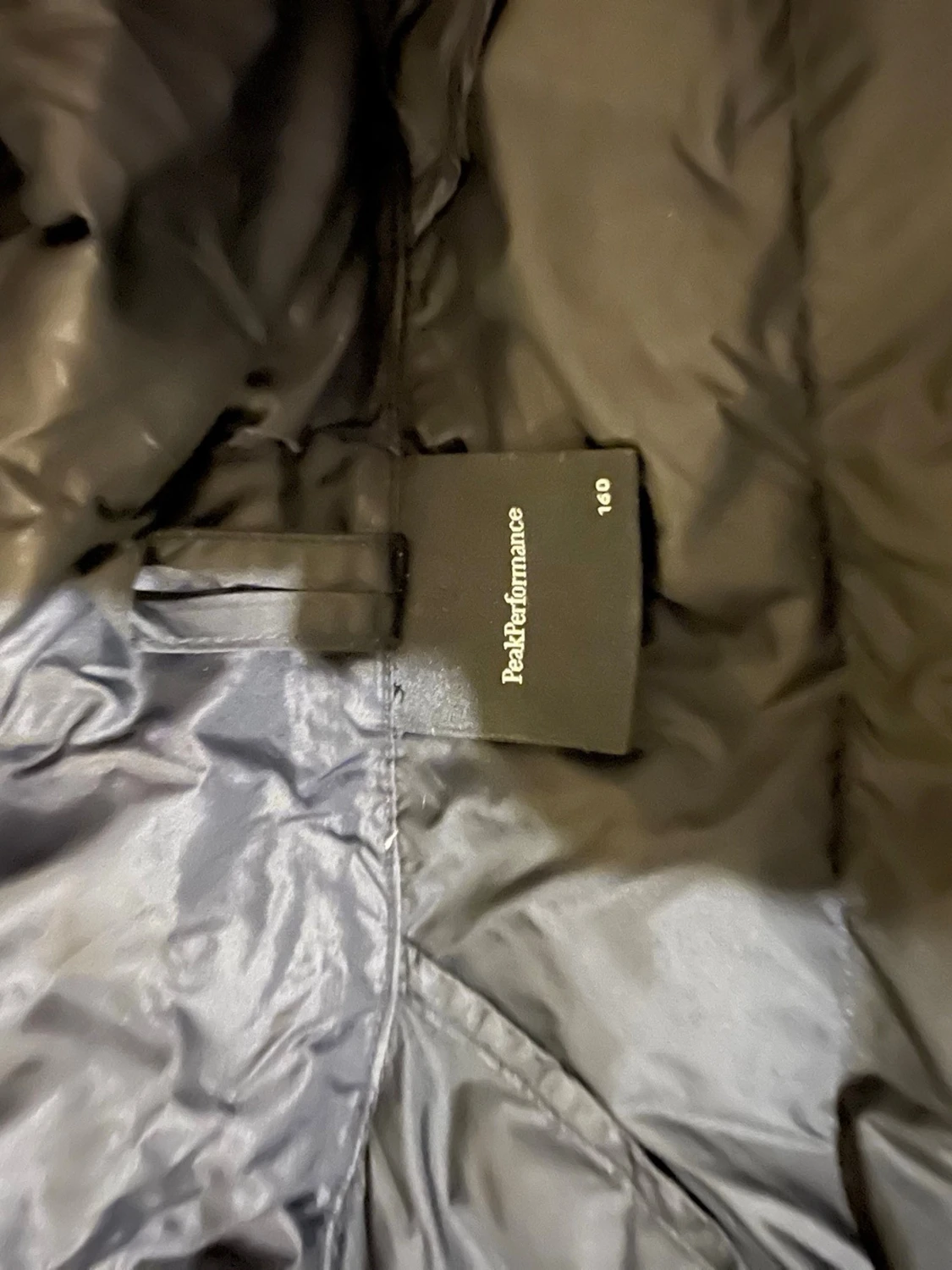 Svart dunjacka från Peak Performance - 1