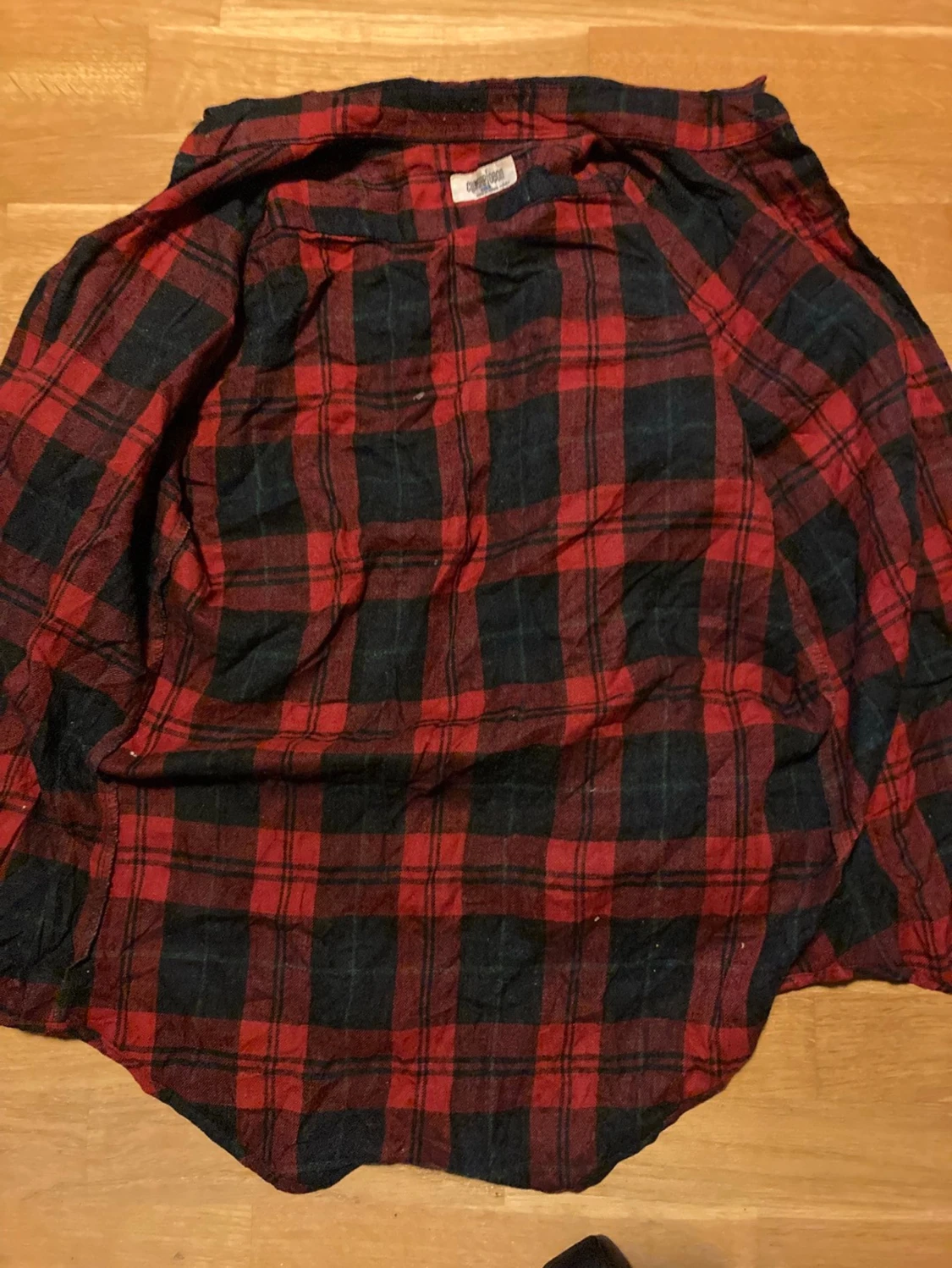 Röd och svart rutig skjorta Cloverpigeon