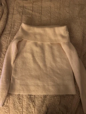 Gina tricot - Jag använde aldrig det har vet inte varför men jag tror den som är lång jag tror kommer passa perfect men och korta också kommer passa❤️