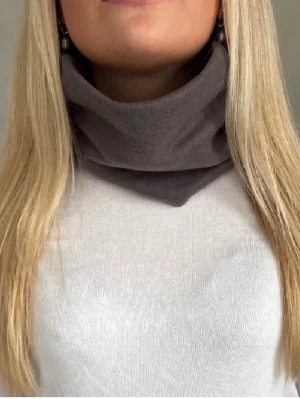 Tre buffar - Tre buffar grön, grå o vit. 149 x 3=447