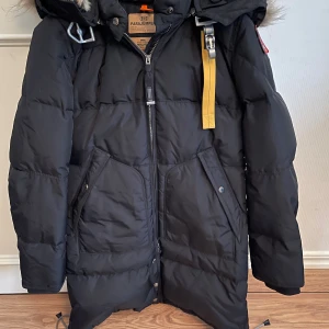 Parajumpers jacka - Jacka från Parajumpers storlek Small