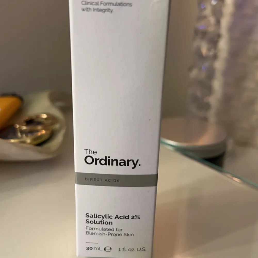 Helt oöppnad. Bra för blemish prone skin. 30ml. Övrigt.