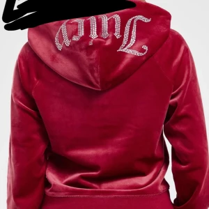 Sweatshirt  - I am selling it because I don’t like the color and a. New one is on its way. The size is S and it has not been wore. I once washed it but the dip broke but it can be fixed in a market where they fix things but we don’t have it here it’s far away so h