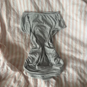 top med detalj på sidan - säljer pga att den inte kommer till användning <3